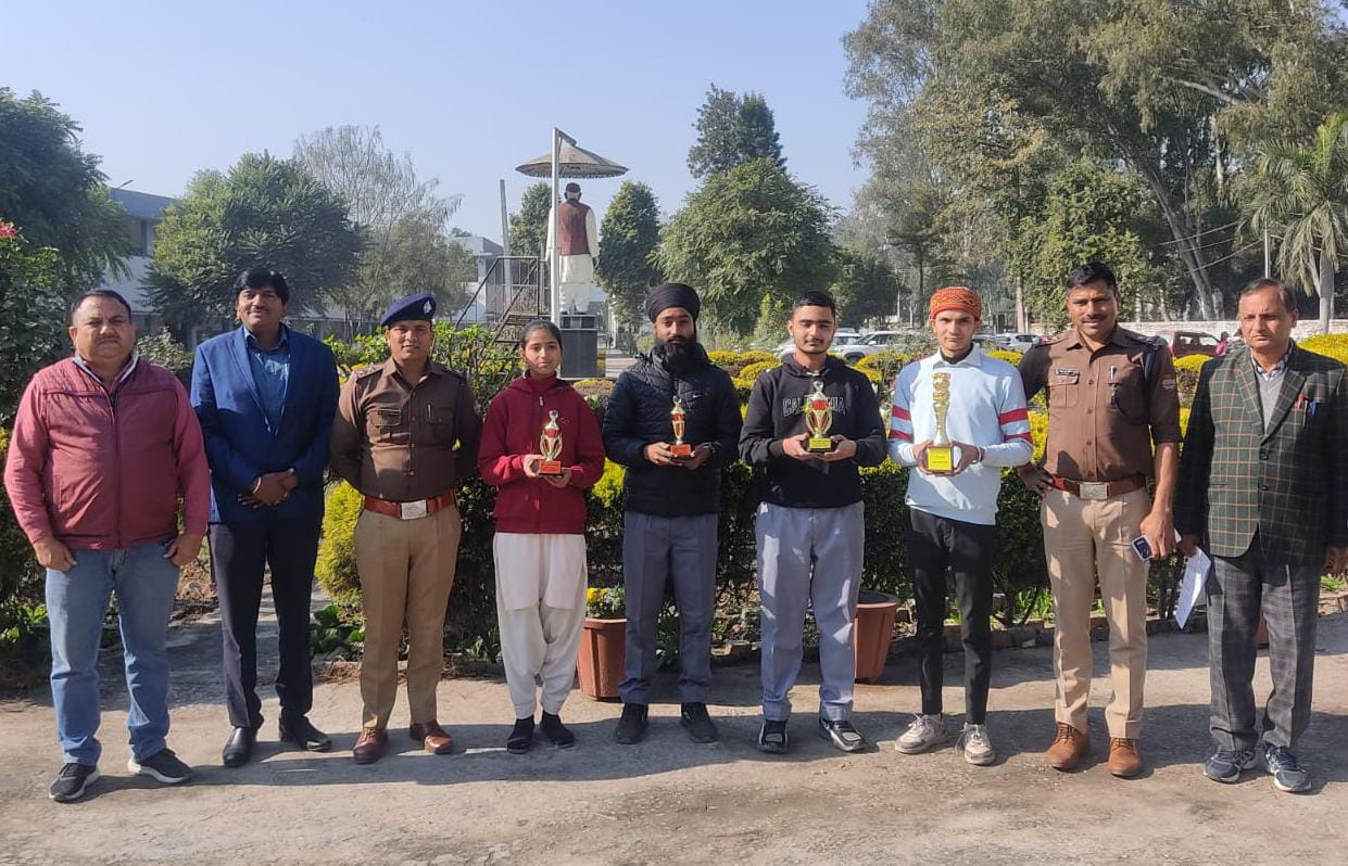 कलियर पुलिस ने डिग्री कॉलेज धनौरी में साइबर सुरक्षा पर आयोजित किया जागरूकता सेमिनार