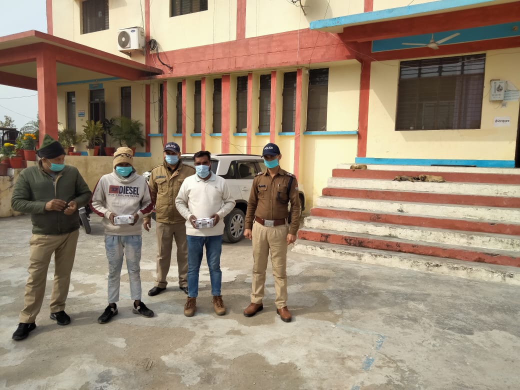 घरों में चोरी करने वाले दो शातिर अभियुक्तों को खानपुर पुलिस ने किया गिरफ्तार
