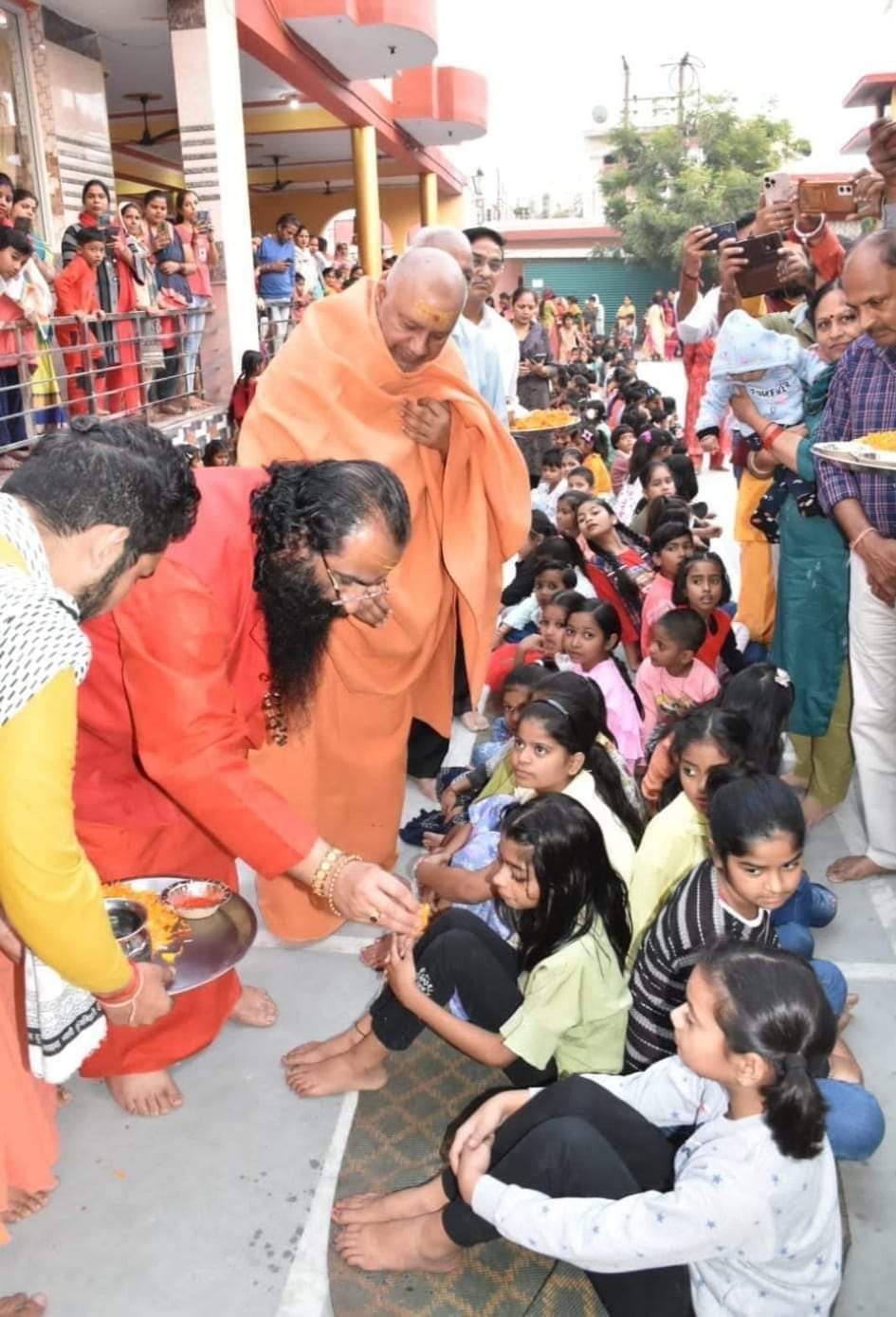 सनातन धर्म में बालिकाओं का अत्यंत उच्च स्थान : श्रीमहंत रविंद्रपुरी 