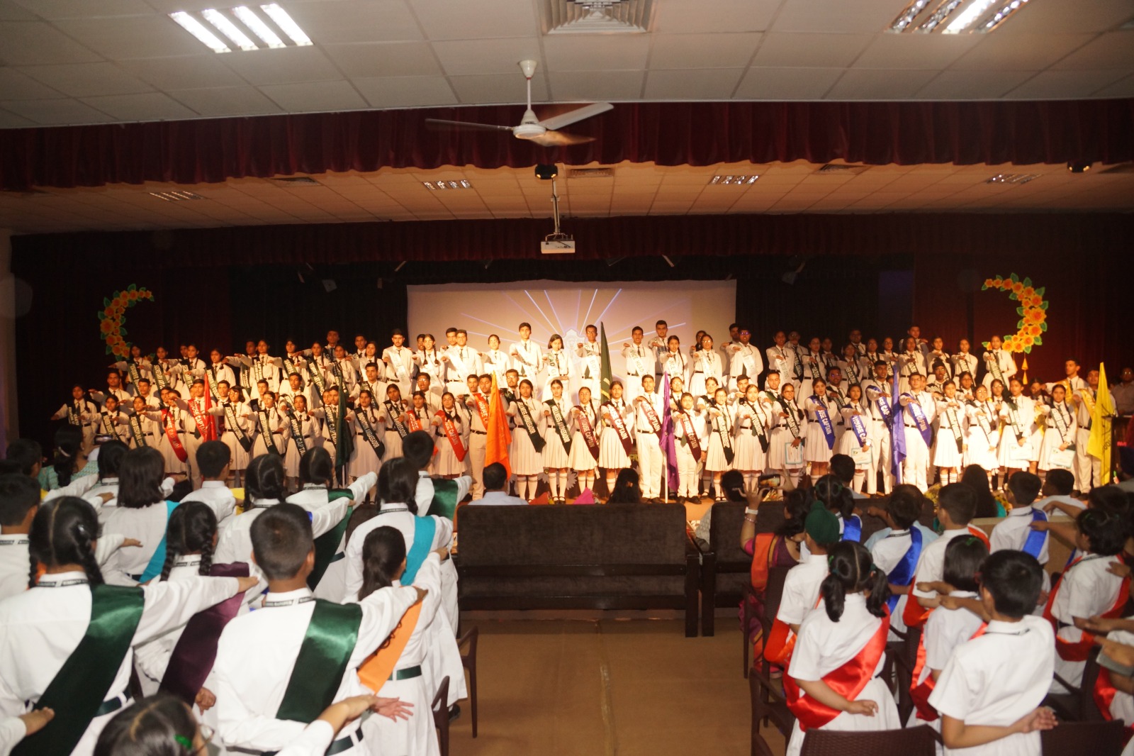 डीपीएस रानीपुर में भव्य अलंकरण समारोह का आयोजन
