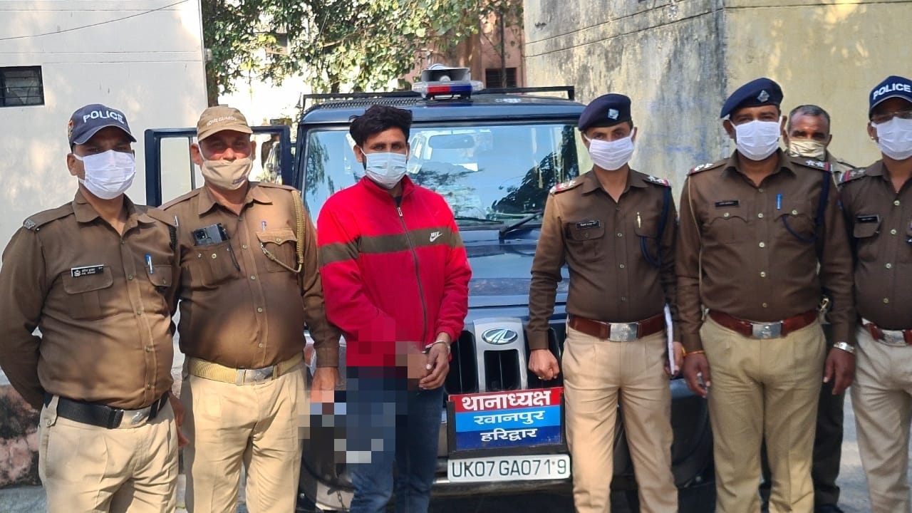 खानपुर पुलिस ने लूट के मुख्य आरोपी को लूटे गए सामान सहित किया गिरफ्तार