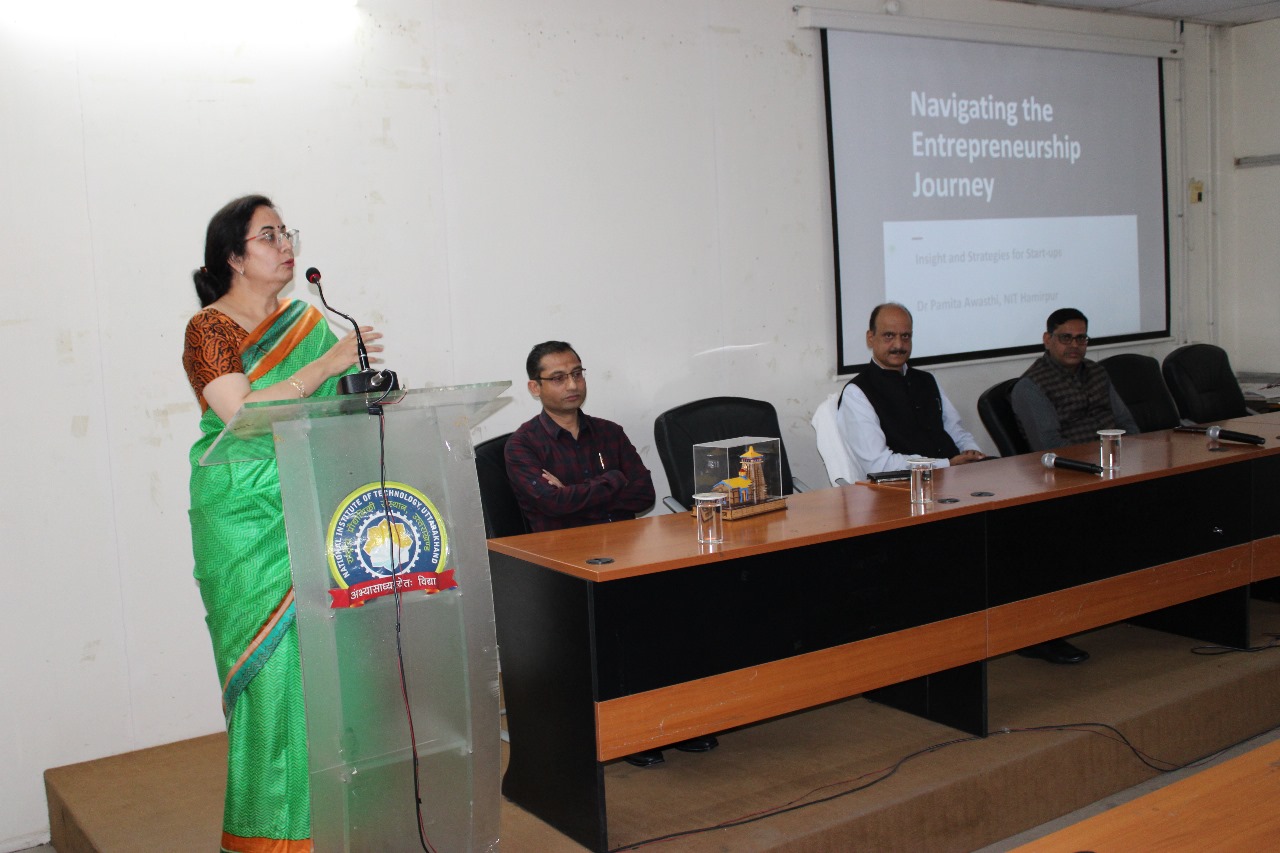एनआईटी श्रीनगर में विशेषज्ञ व्याख्यान का आयोजन