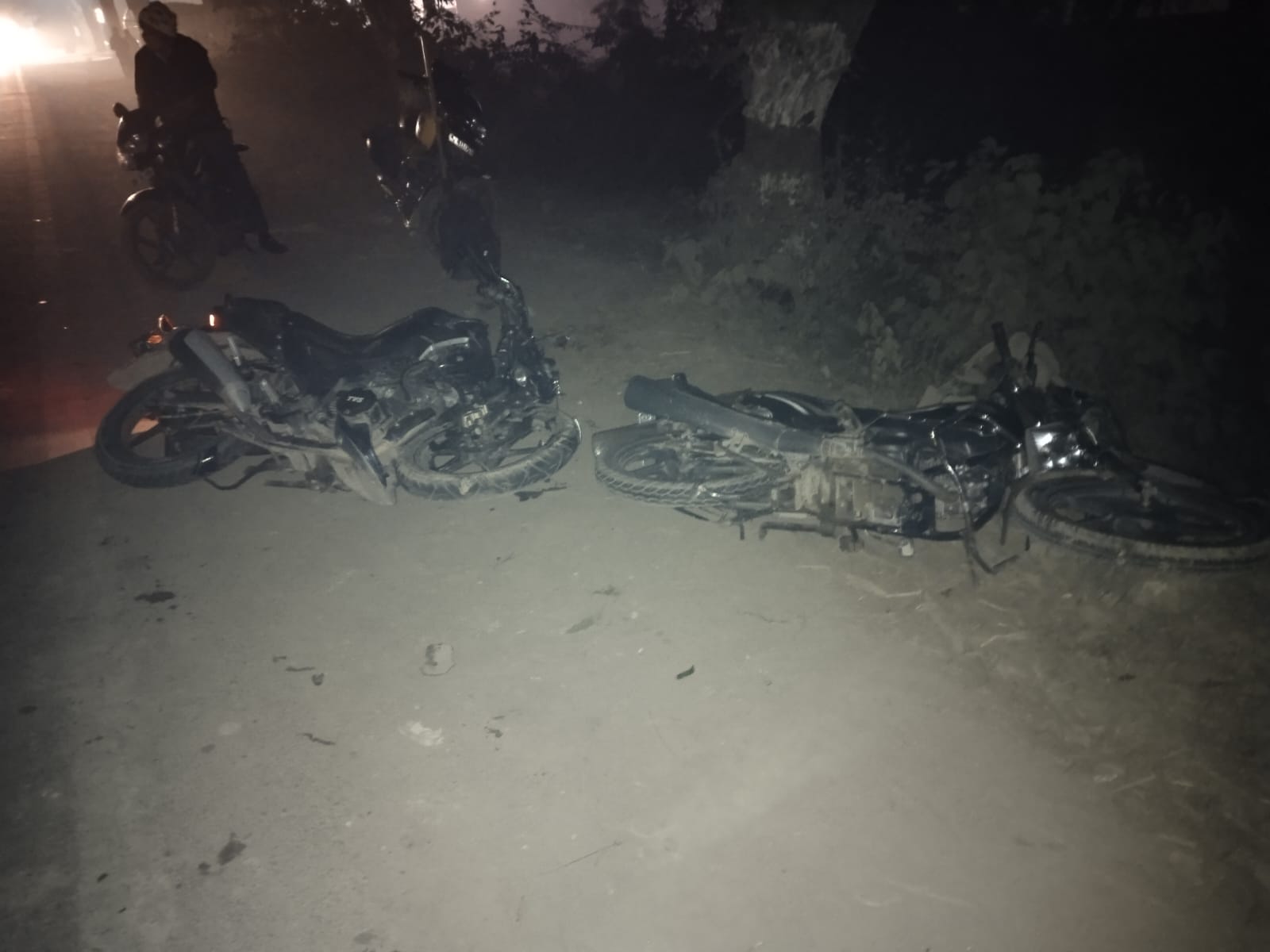 दो बाइकों की आमने-सामने भिड़ंत में एक की मौत,एक गंभीर घायल