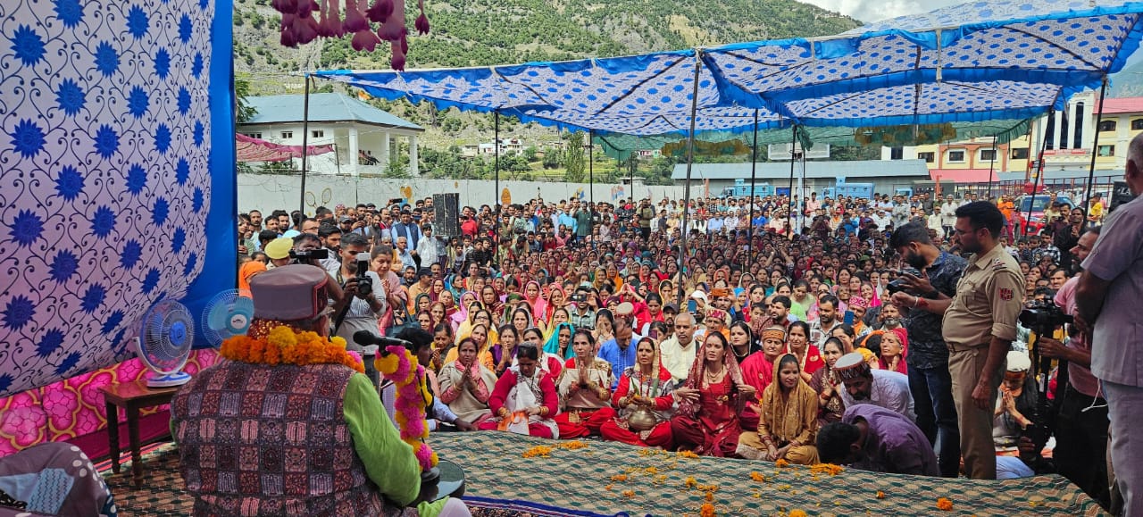 डबल इंजन सरकार करेगी जम्मू कश्मीर का कायाकल्प: महाराज