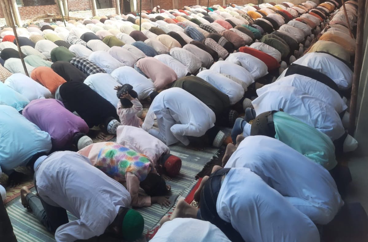 अकीदत के साथ अदा की गई रमजान के चौथे जुमे की नमाज
