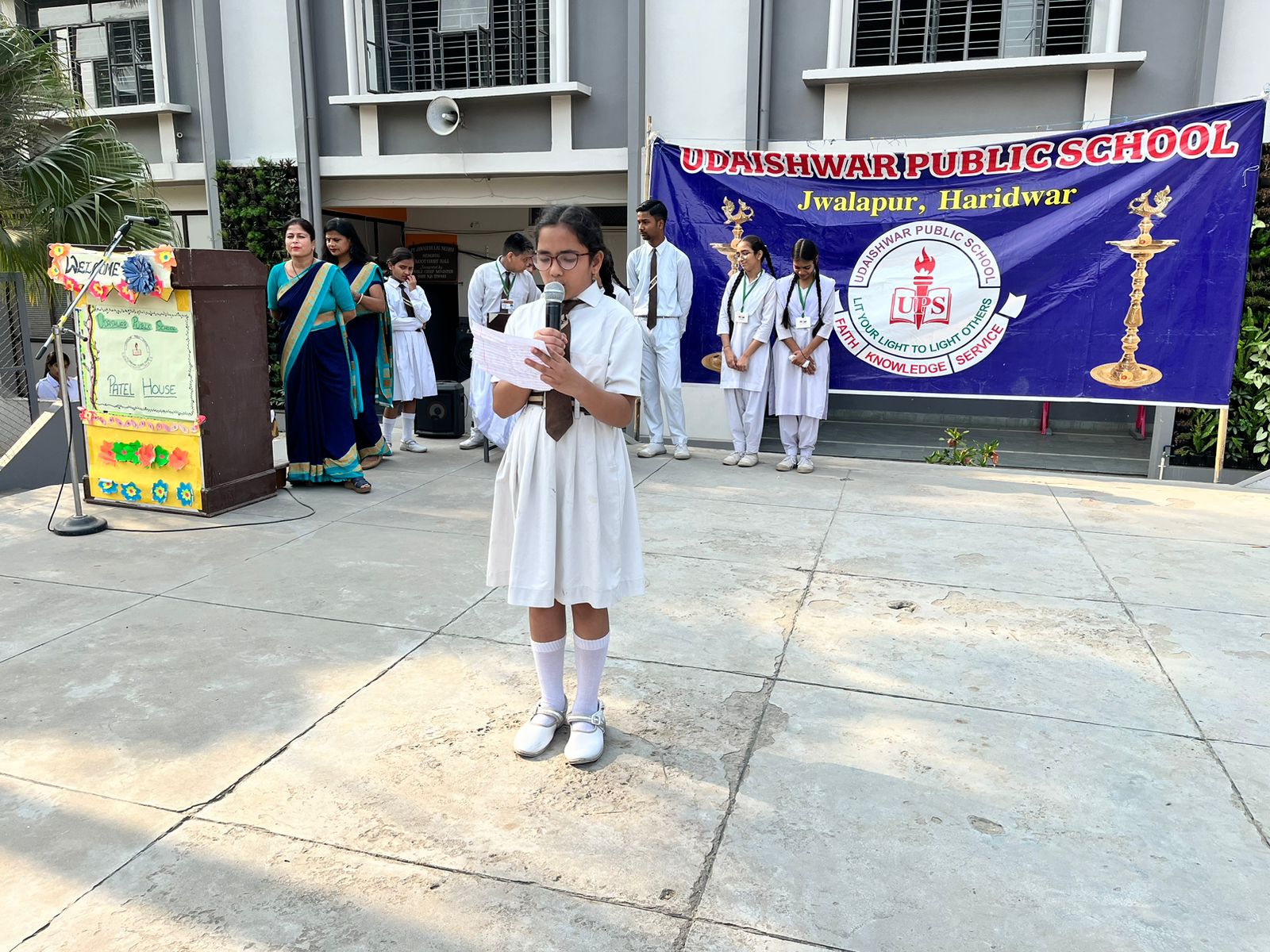उद्देश्वर पब्लिक स्कूल में धूमधाम से मनाया गया मातृ दिवस