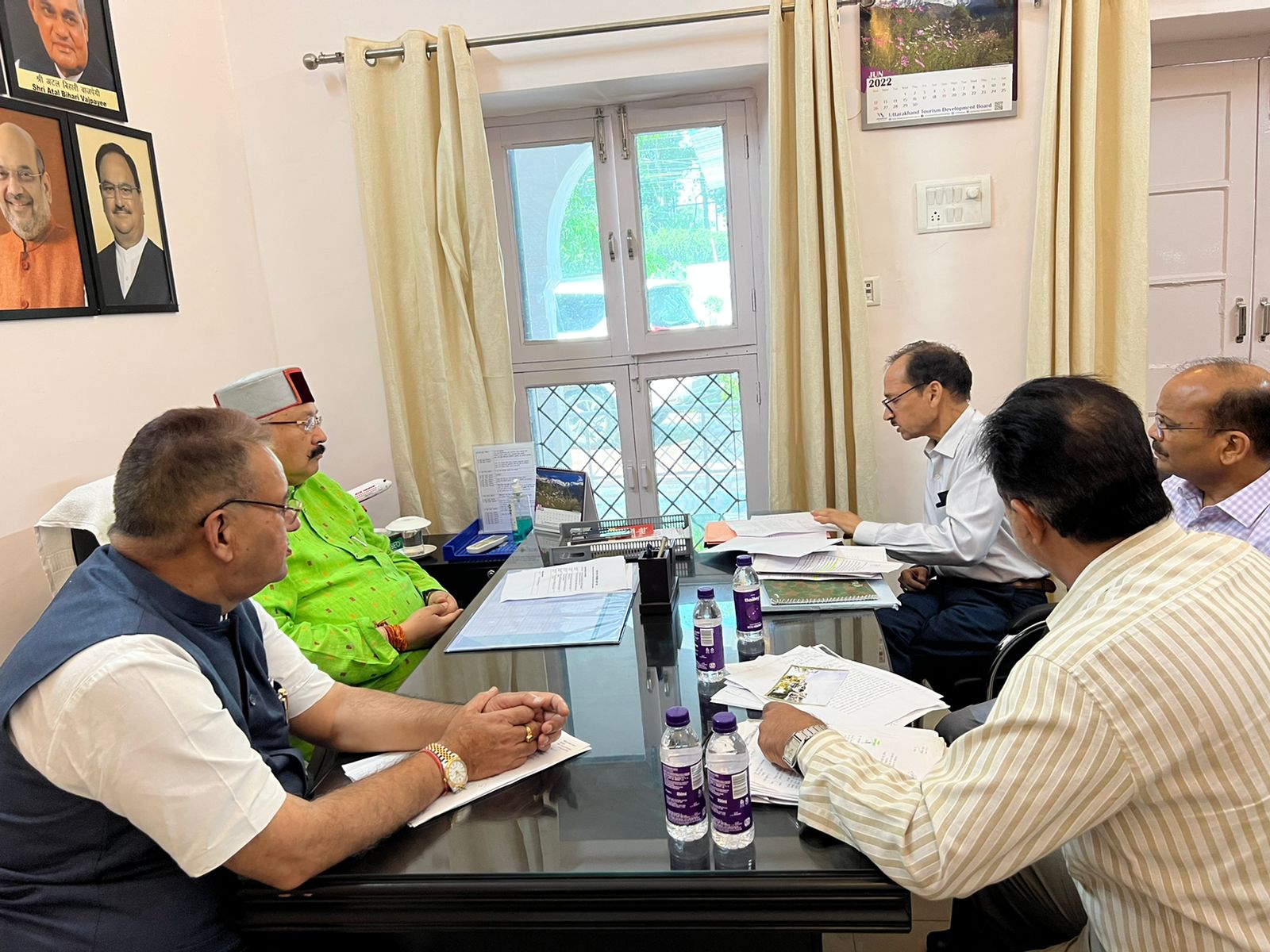 मसूरी क्षेत्र की समस्याओं को लेकर सिंचाई मंत्री से मिले कृषि मंत्री गणेश जोशी