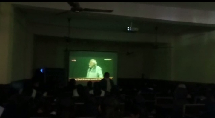 जीजीआईसी ज्वालापुर की 999 छात्राओं ने सुना प्रधानमंत्री का परीक्षा पे चर्चा संबोधन