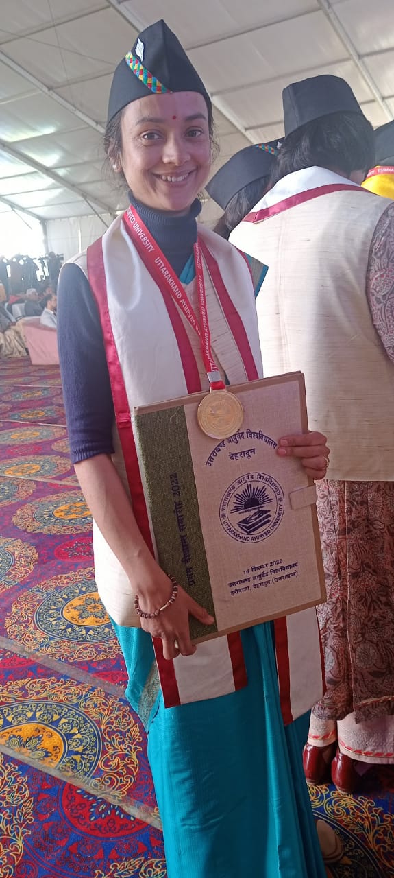 डॉ.प्रियंका शर्मा को पंचकर्म चिकित्सा के लिए मिला स्वर्ण पदक