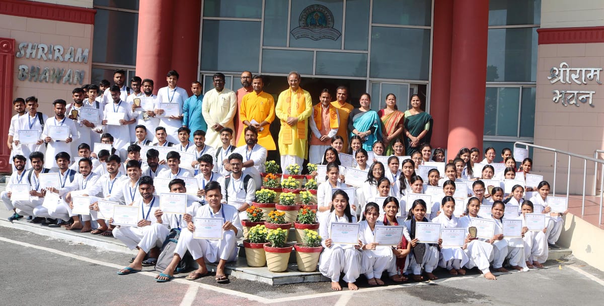 देसंविवि के विद्यार्थियों ने चलाया जागरूकता एवं स्वच्छता कार्यक्रम