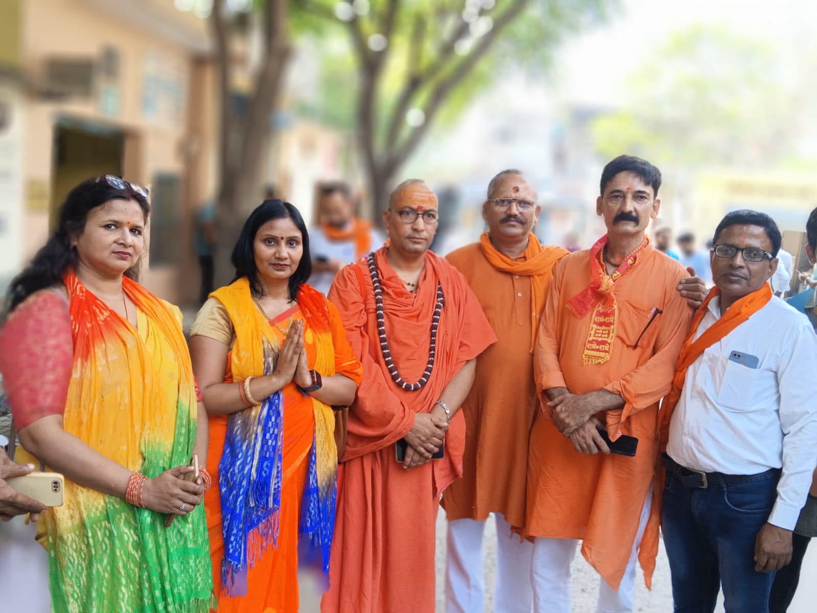 गौ रक्षा को लेकर हिन्दू जागरण मचं एवं अन्य हिंदूवादी संगठनो ने किया प्रदर्शन