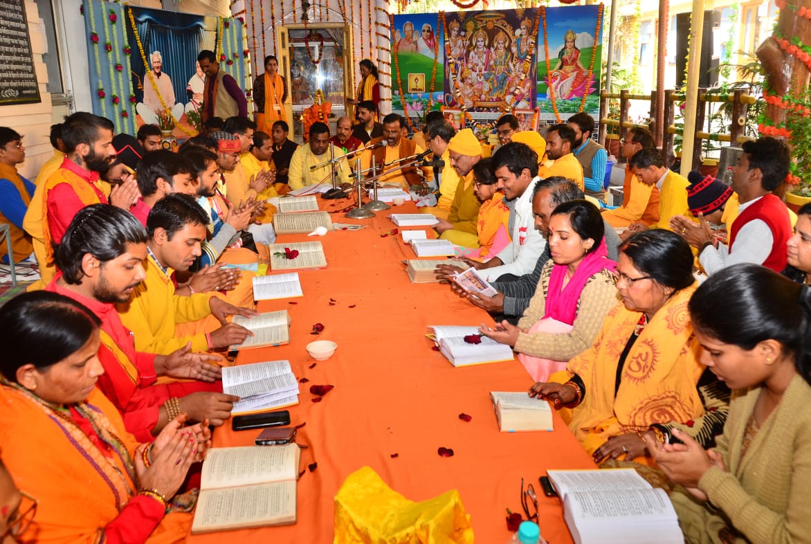 शांतिकुंज में अखंड रामायण पाठ का आयोजन