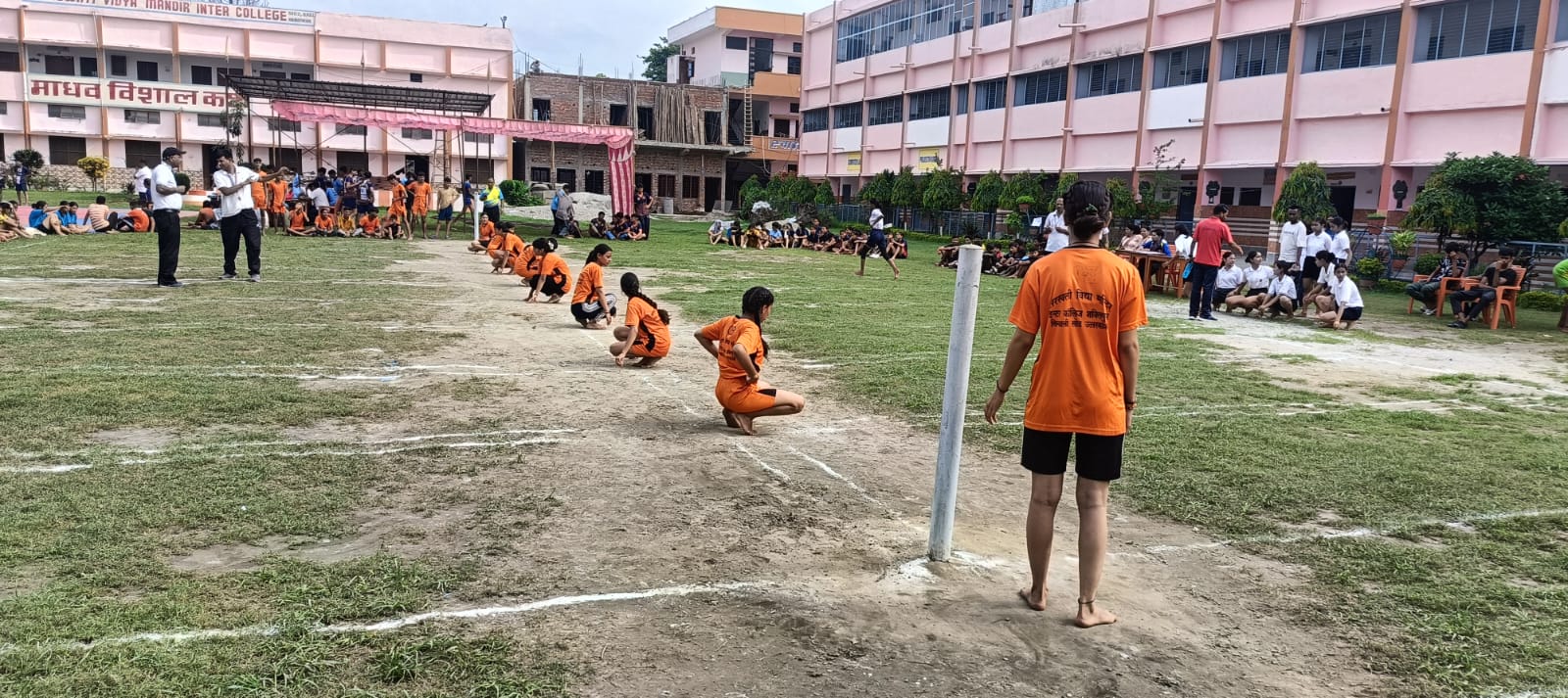 सरस्वती विद्या मंदिर भेल में कबड्डी व खो-खो के खिलाड़ियों ने दिखाया दमखम