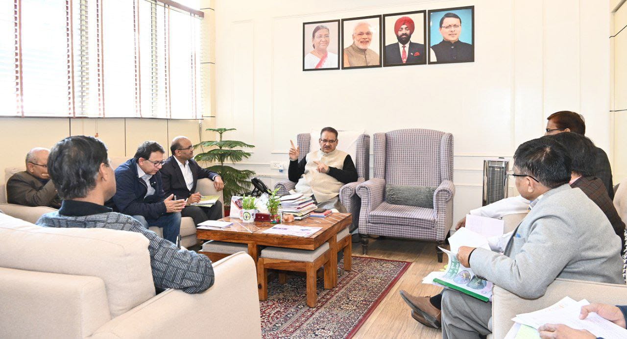 कृषि मंत्री गणेश जोशी ने कृषि एवं उद्यान विभाग के अधिकारियों के साथ की समीक्षा बैठक