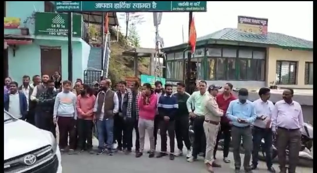 सड़क न होने पर मसूरी के सात गांवों के लोगों ने किया मतदान का बहिष्कार