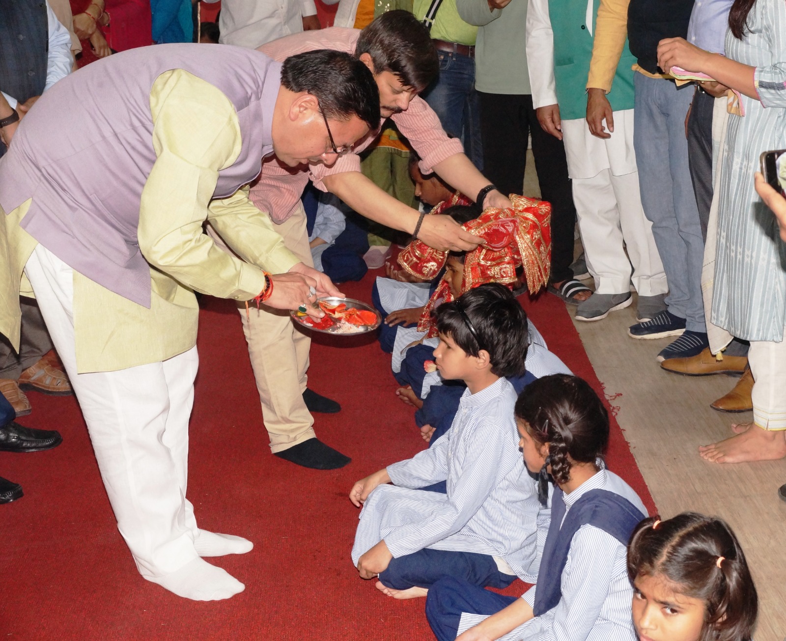 मुख्यमंत्री धामी ने दिव्यांग बच्चों को किया प्रोत्साहित