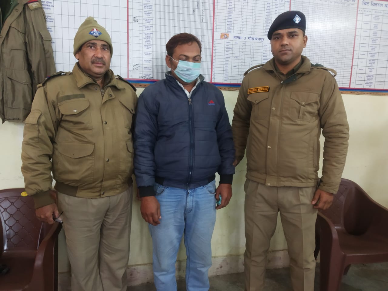 वरिष्ठ पुलिस अधीक्षक महोदय हरिद्वार द्वारा उद्घोषित 5 हजार का इनामी खानपुर पुलिस द्वारा बिजनौर उत्तर प्रदेश से किया गया गिरफ्तार
