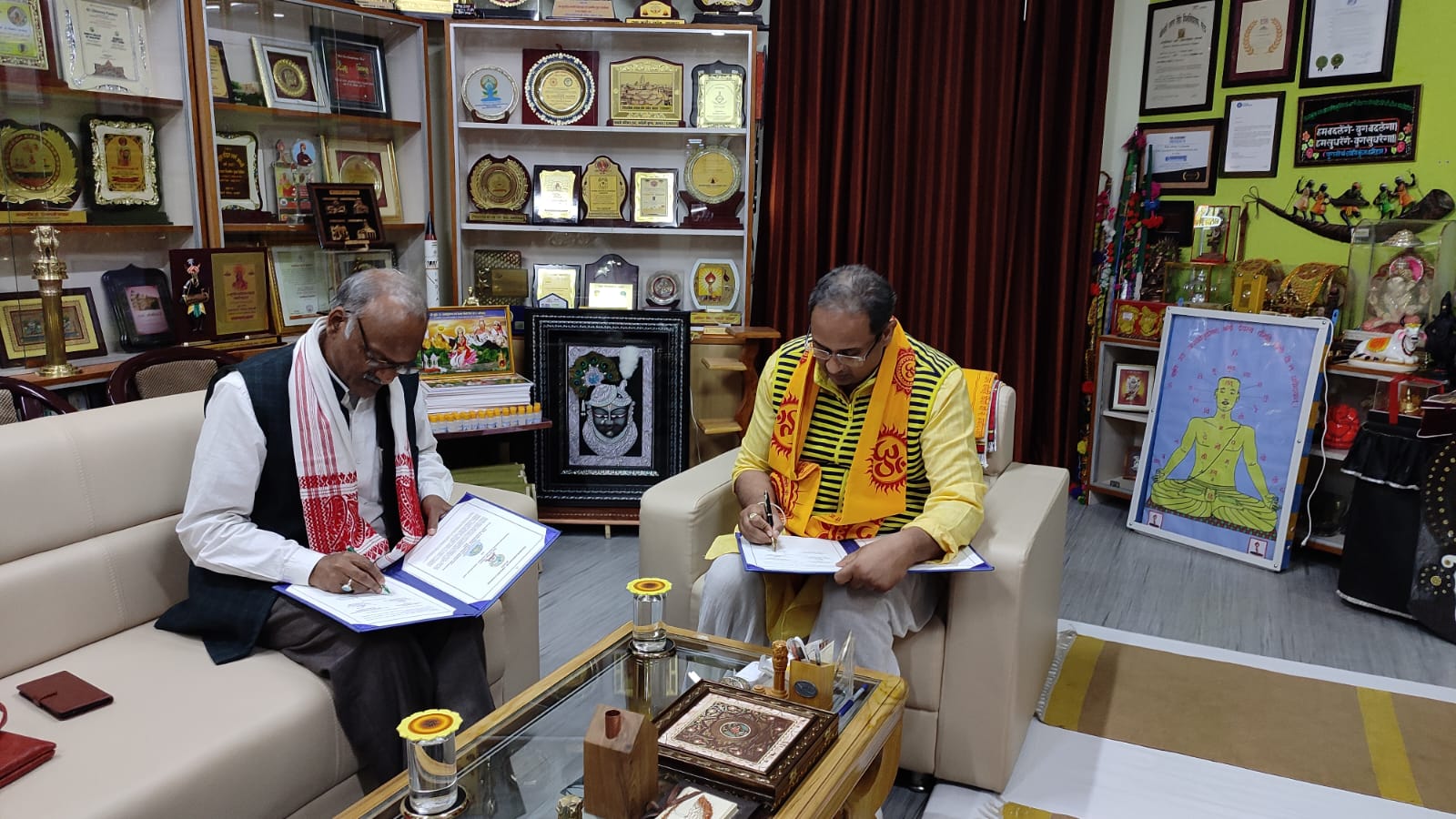 उत्तराखंड संस्कृत विश्वविद्यालय ने किया देवसंस्कृति के साथ शैक्षणिक विकास पर करार