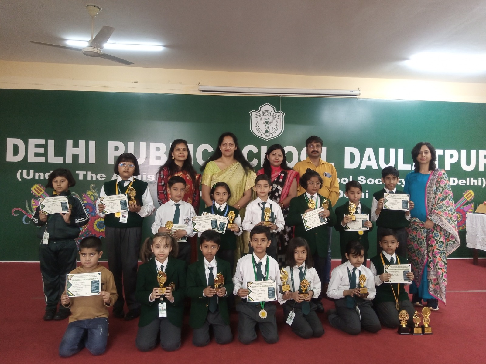 डीपीएस दौलतपुर में वार्षिक पुरस्कार वितरण समारोह का आयोजन