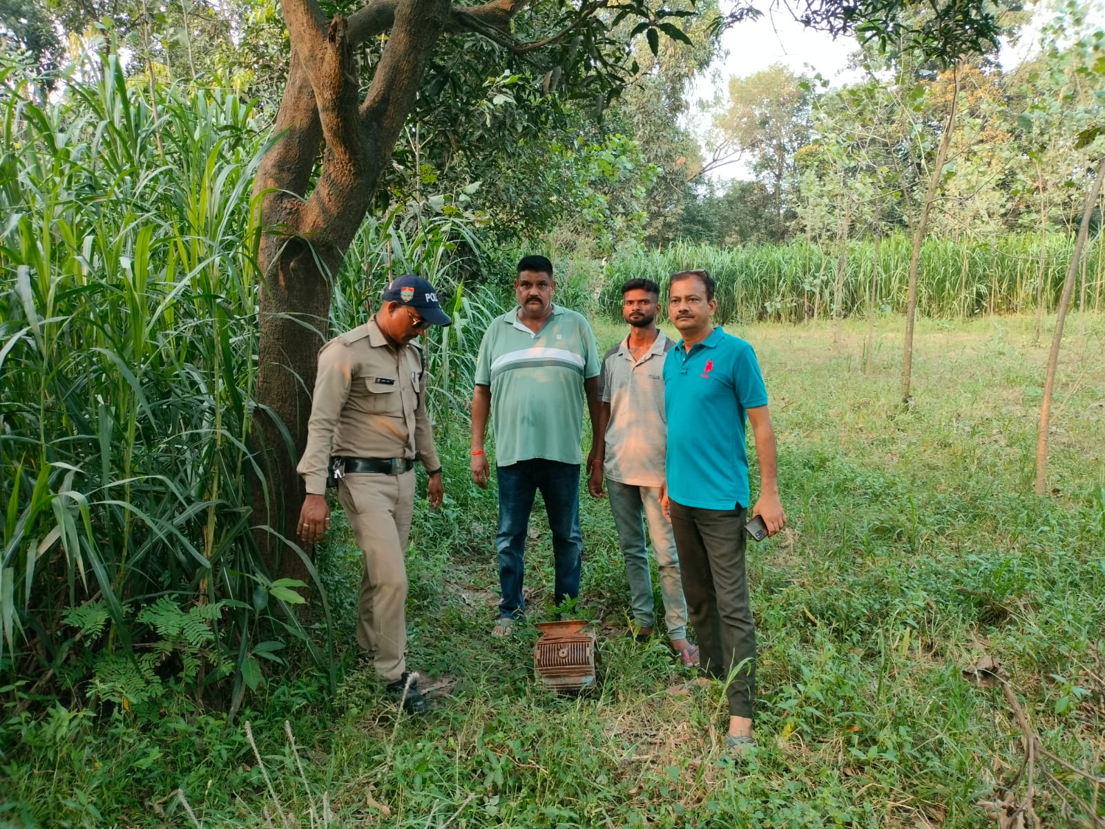 किसान के खेत से मोटर चोरी,पुलिस को तहरीर देकर मुकदमा दर्ज़ करने की मांग