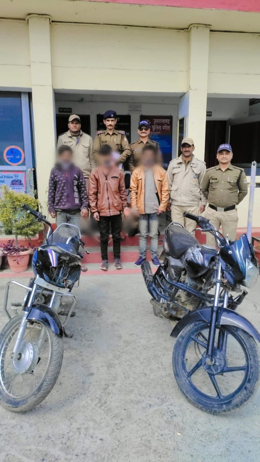 अंतर्जनपदीय वाहन चोर गिरोह के तीन सदस्यों को गिरफ्तार कर भीमताल पुलिस ने बरामद की दो बाइक