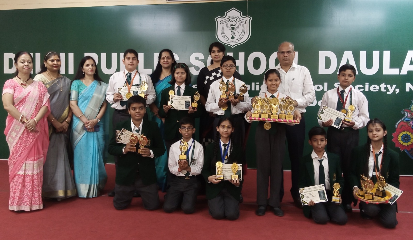 डीपीएस दौलतपुर में वार्षिक पुरस्कार वितरण समारोह का आयोजन