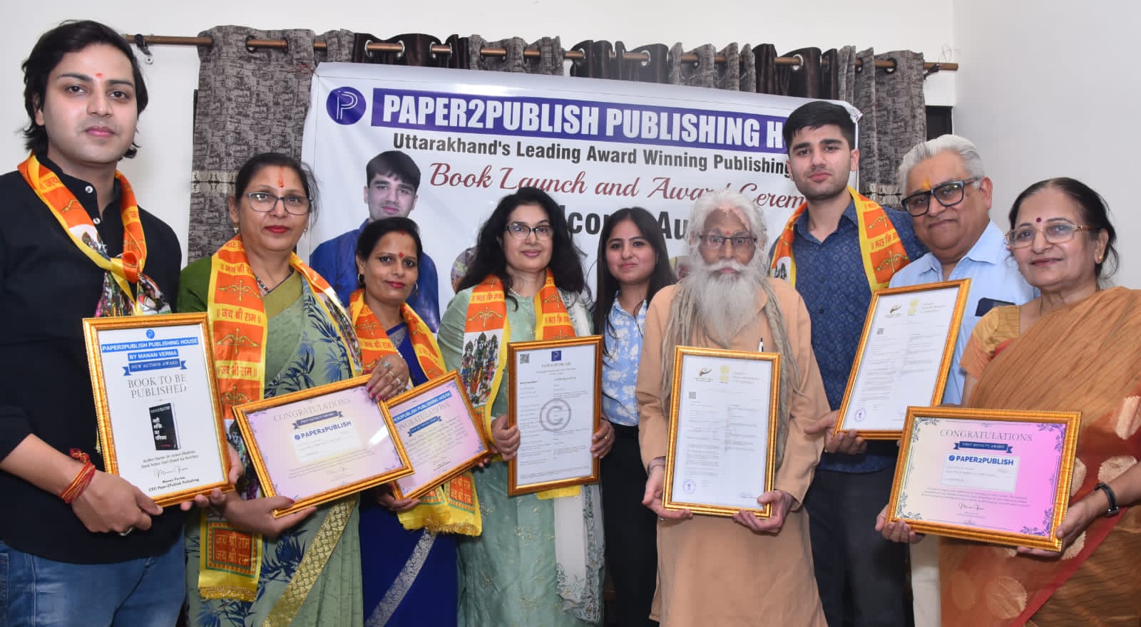 प्रकाशन कंपनी पेपर2पब्लिश ने 7 लेखकों को सम्मानित किया 